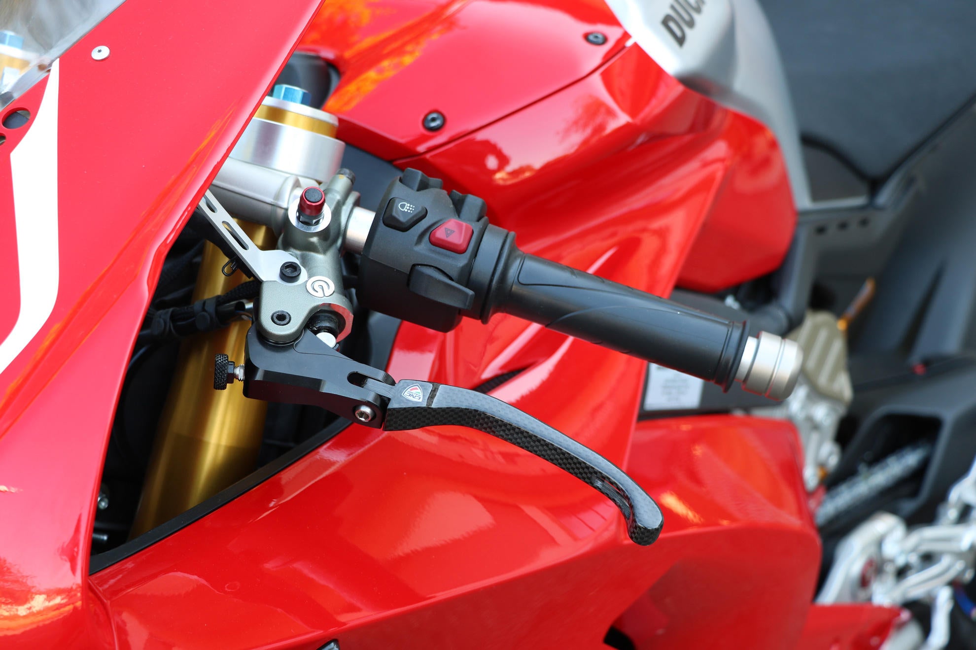 CNC Racing Carbon Fibre Folding Lever For Ducati Streetfighter V4