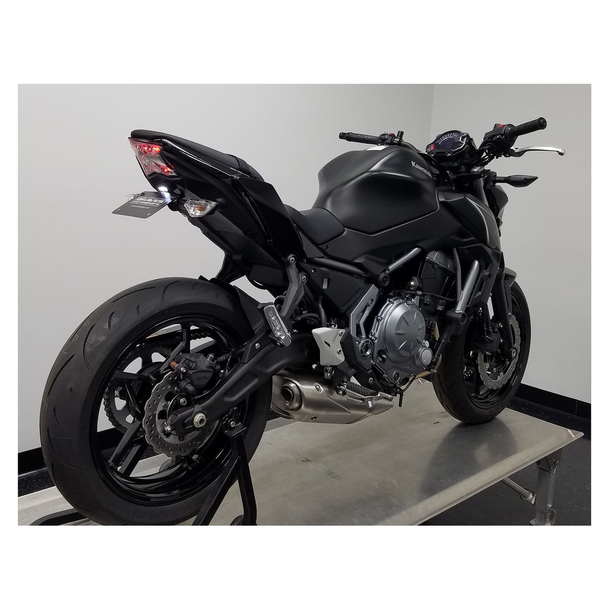 Graves Tail Tidy for Kawasaki Z650