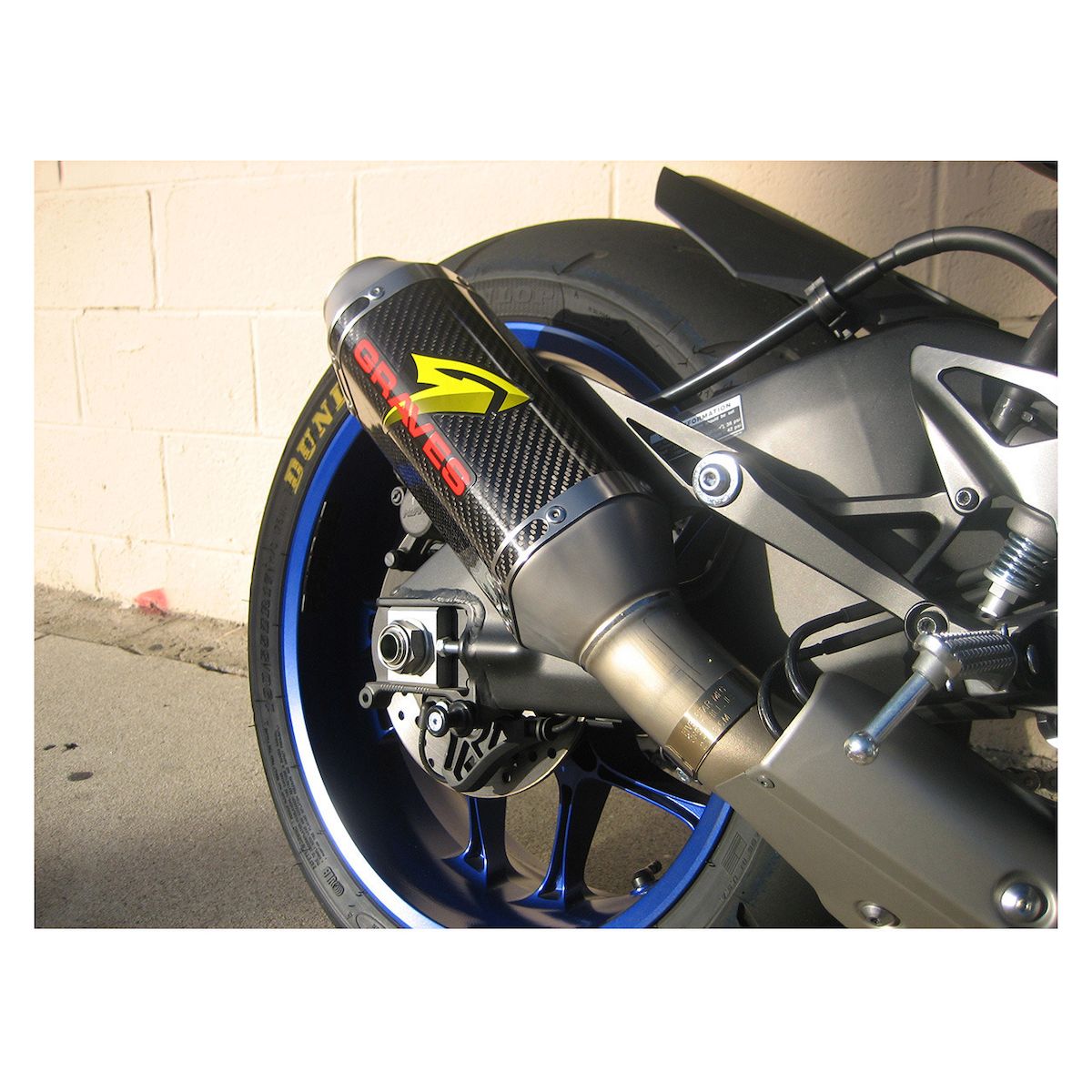 Graves Cat Back Slip-On Exhaust for Yamaha R1